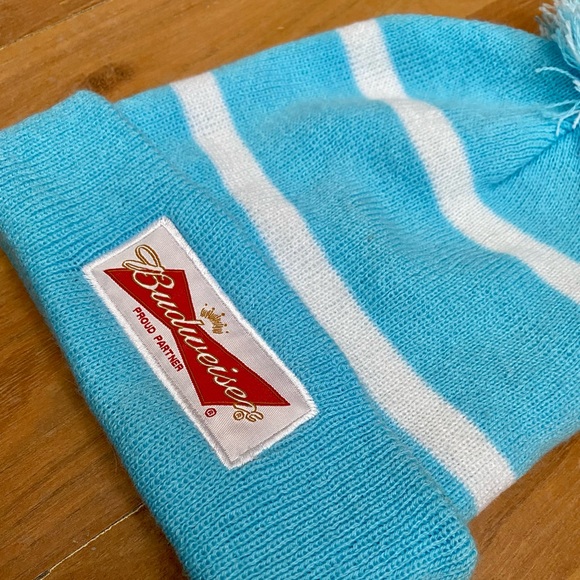 Budweiser NHL Toque - Picture 3 of 4